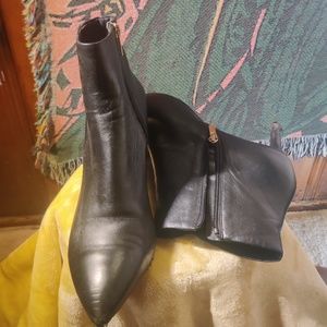 Rockport Zippered Heel